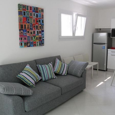 Ba - Carla Apartments - Modern Apartments - リニャーノ・サッビアドーロ エクステリア 写真