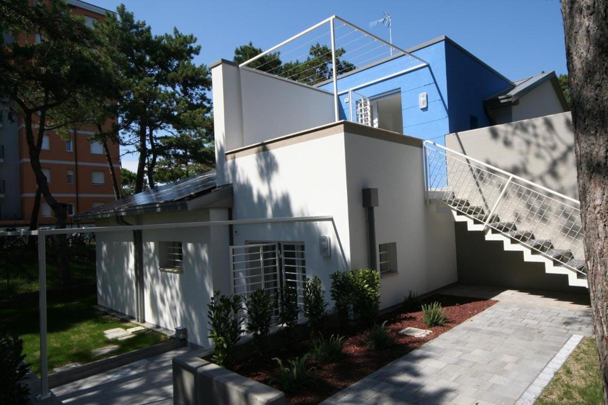 Ba - Carla Apartments - Modern Apartments - リニャーノ・サッビアドーロ エクステリア 写真